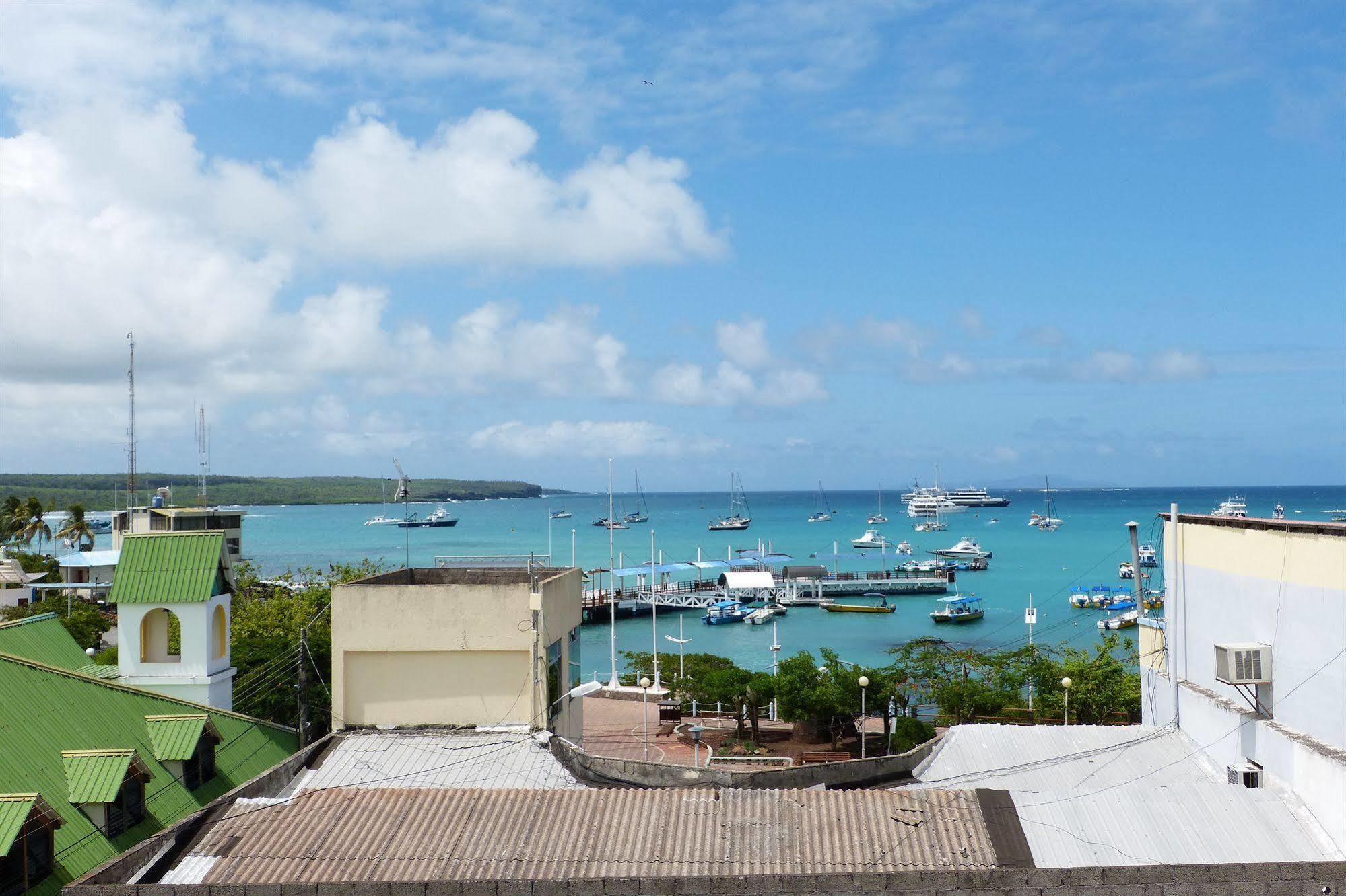 Hostal Castro Galapagos Puerto Ayora  Zewnętrze zdjęcie